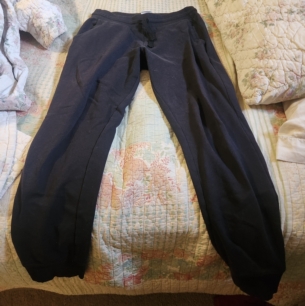 Amazon Essentials Women's Black Jogger Sweatpants